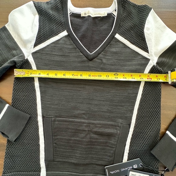 NWT Blanc Noir Compete V-Neck Mixed Knit Pullover - Picture 5 of 6